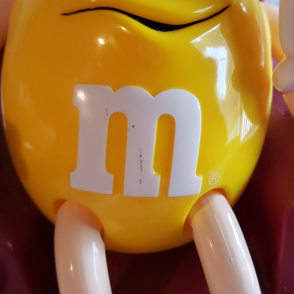 M&M Candy Dispenser. - Picture 5 of 6